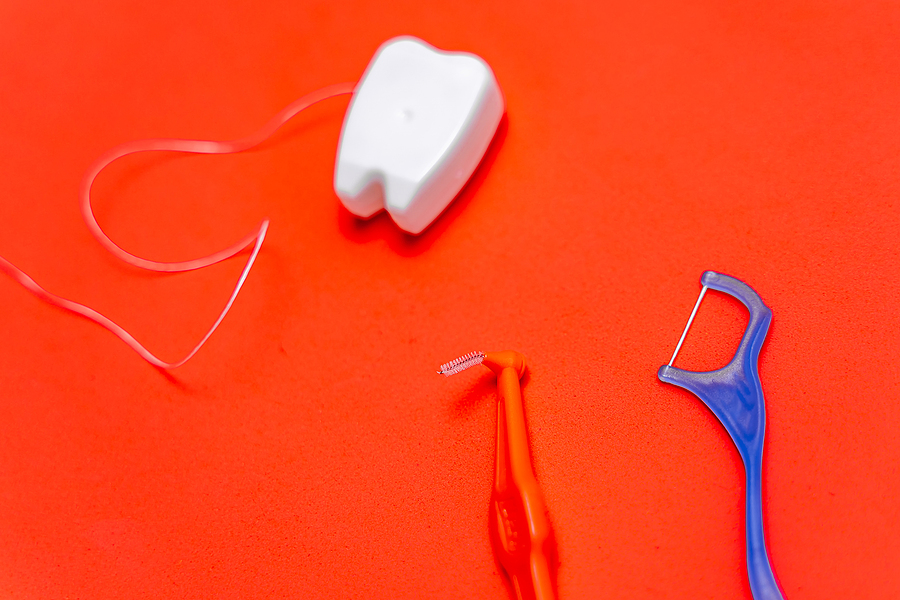 String Floss Or Floss Picks – Which Is Better?