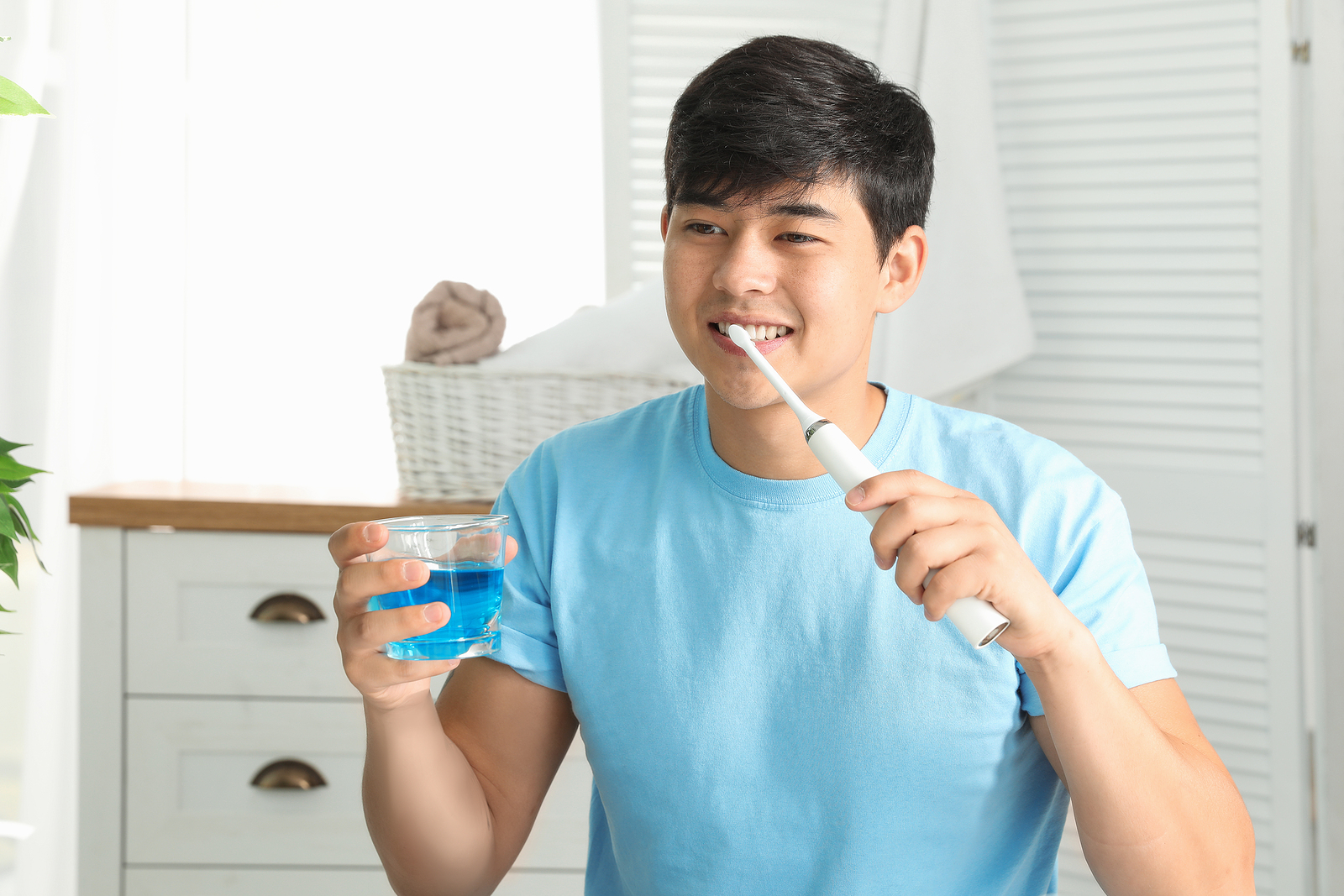 How You’re Using Mouthwash Wrong